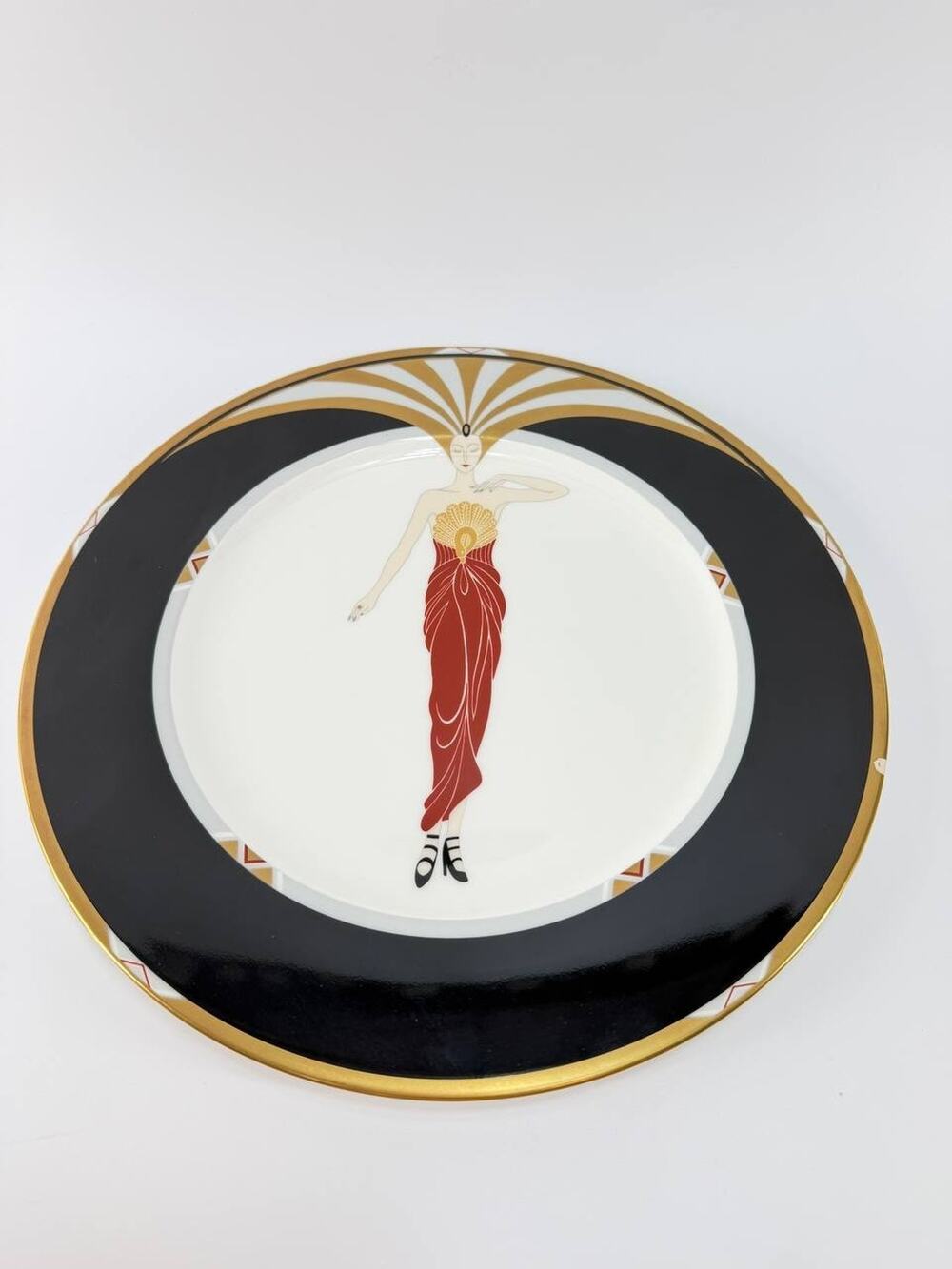 Le Soleil Ebony A3049 1985 Bone China Japan Plate Gold Trim 1.74 lb Rare